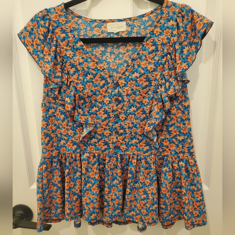 Floral flowy top